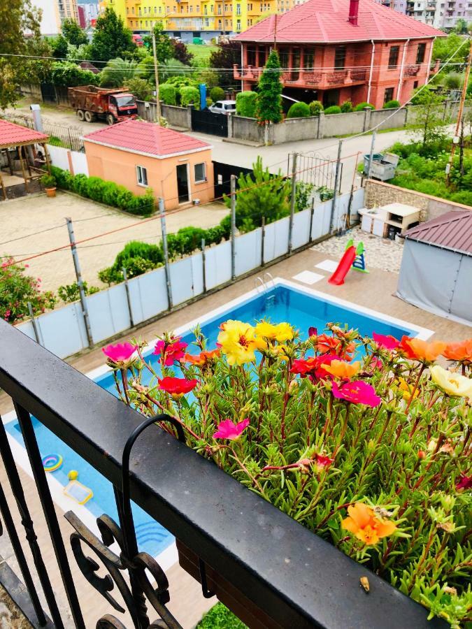 #Home-11 Batumi Exterior photo