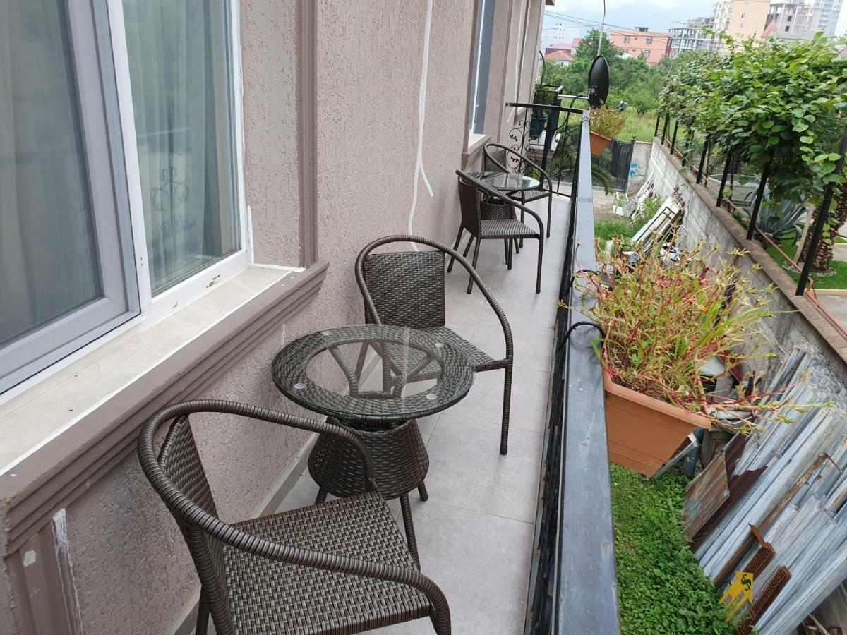 #Home-11 Batumi Exterior photo